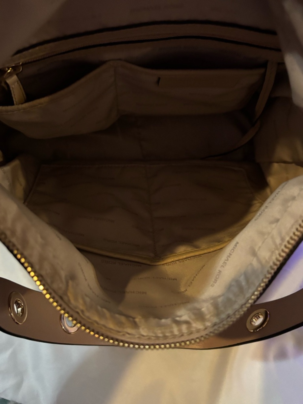 Michael Kors Pebbled Leather Shoulder Bag in Light Beige with Gold Hardware - Picture 5 of 6